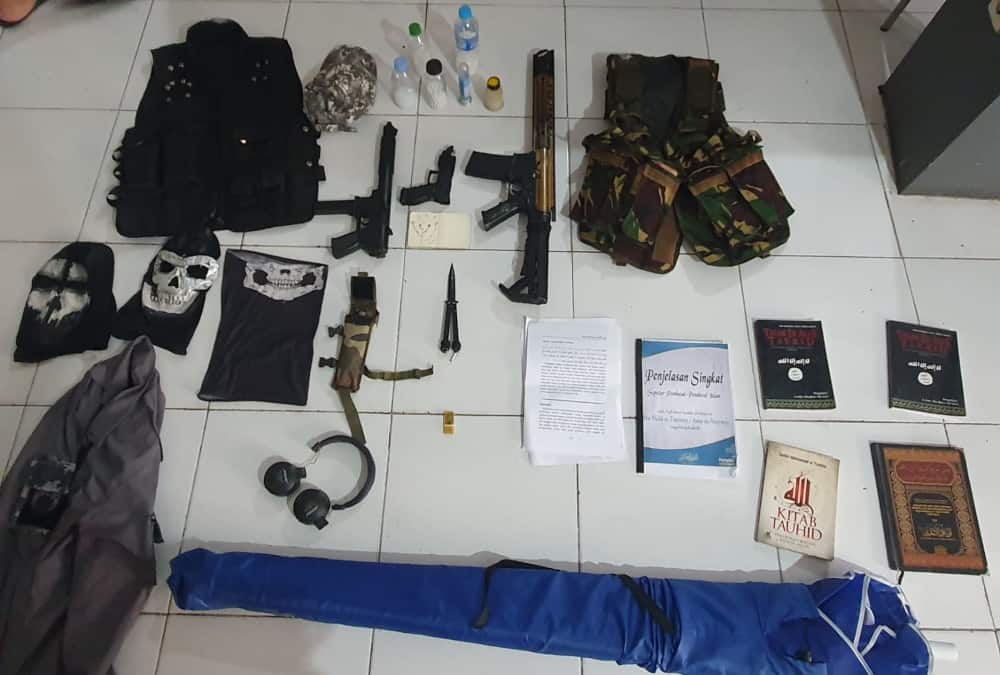 Densus 88 Tangkap Tiga Terduga Teroris di Palangka Raya dan Sampit