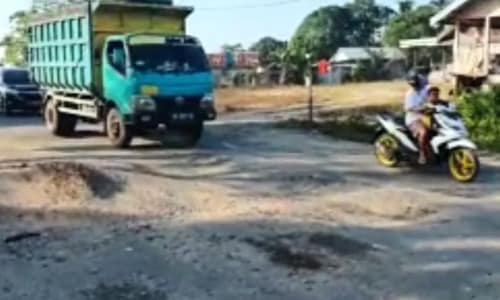 Perbaikan Jalan Lintas Kalimantan Dinilai Asal-asalan Menuwai Protes dari Warga Lamandau