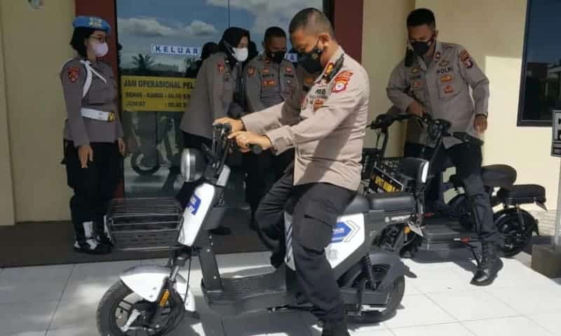 Permudah Pelayanan, Polres Barsel Sediakan Sepeda Listrik