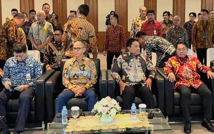 Pemprov Kalteng Hibah Aset Daerah ke OJK di Apresiasi Ketua Dewan