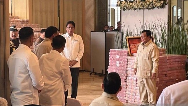 Kata-kata Prabowo Saat Lihat Pengembalian Uang Korupsi CPO Rp13 T